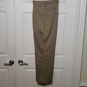 🃏🃏 Dockers No Wrinkle Twill Classic Fit Khakis